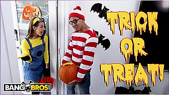 Trick Or Treat Med Evelin Stone Och Brunos Stora Kuk